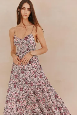 Abril. Vestido tirantes.