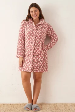 Bata abotonada tejido peludo estampado flores