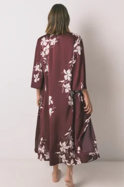 Bata larga floral granate