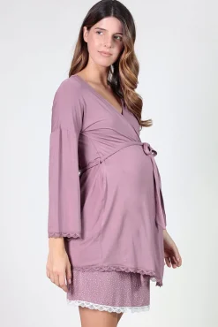 Bata premama con detalles de blonda