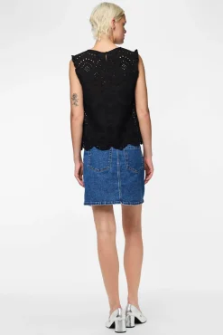 Blusa con detalle