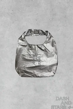 Bolso hobo gris metalizado logo