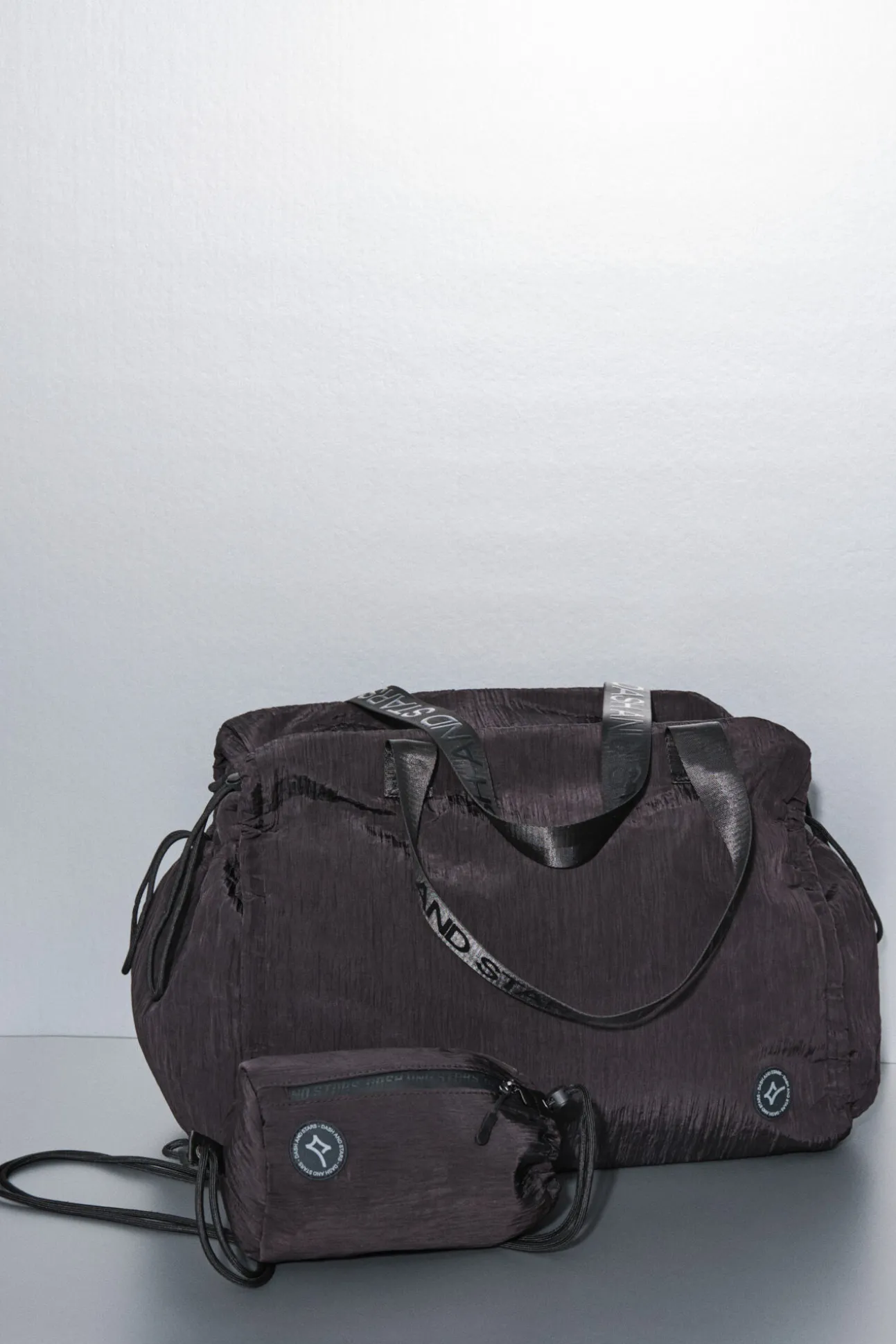 Bolso viaje nylon negro satinado