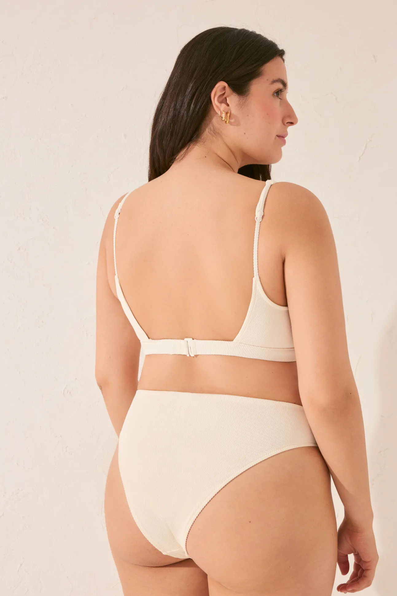 Braga bikini ancha rib crema