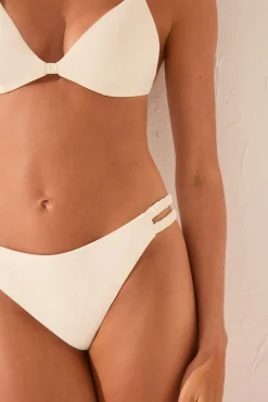 Braga bikini clásica detalle fruncido