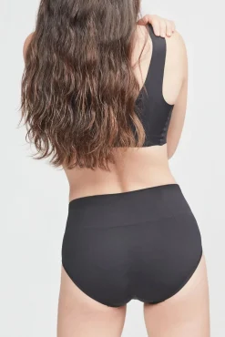 Braguita alta sin costura