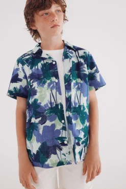 Camisa flores niño