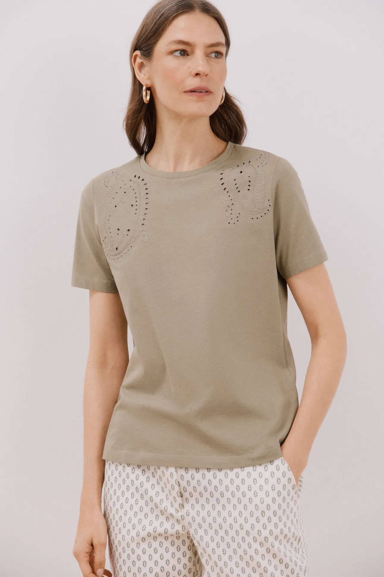 Camiseta bordada