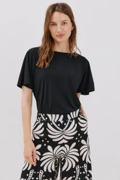 Camiseta básica fluida