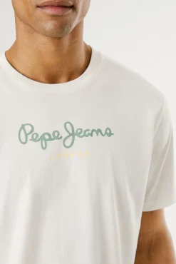 Camiseta de manga corta con logo frontal.