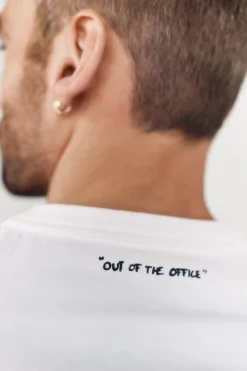 Camiseta gráfica lavada OOTO