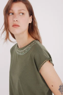 Camiseta gráfica étnica