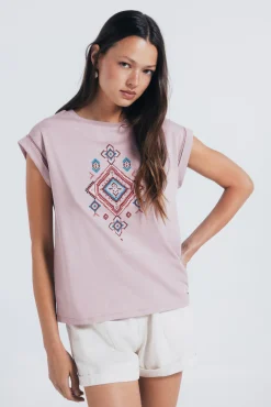 Camiseta gráfica étnica mangas lace