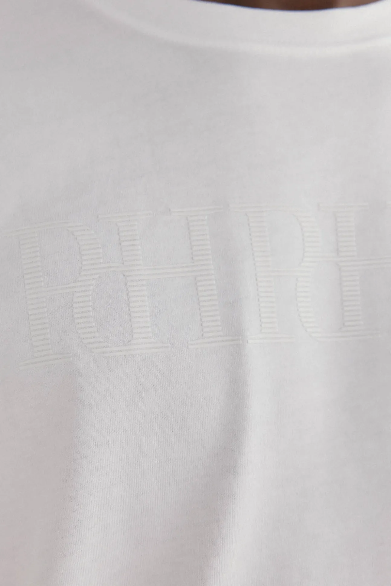Camiseta logo grande fantasía