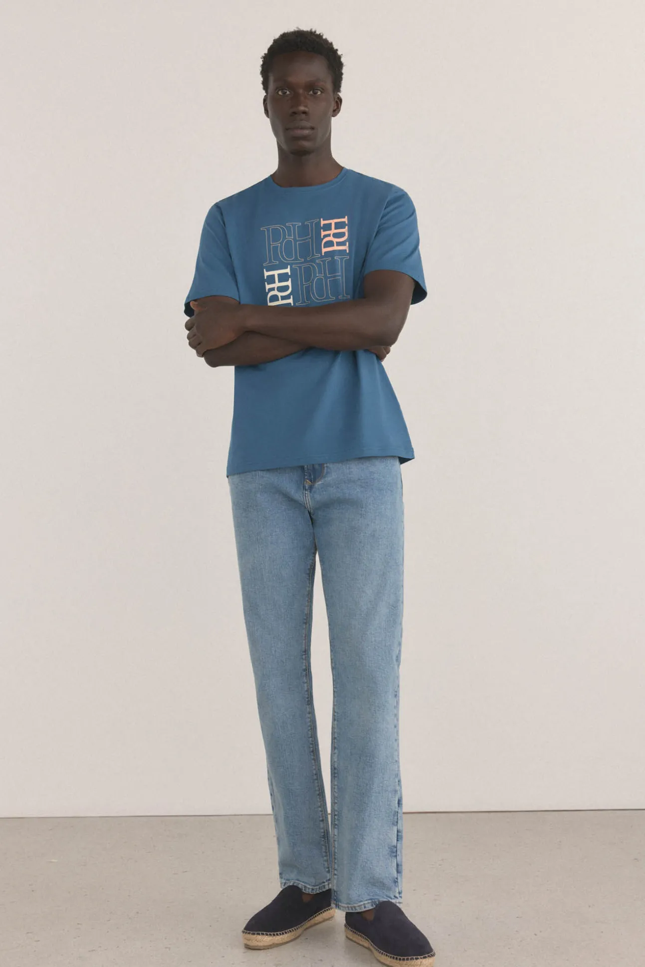 Camiseta logos