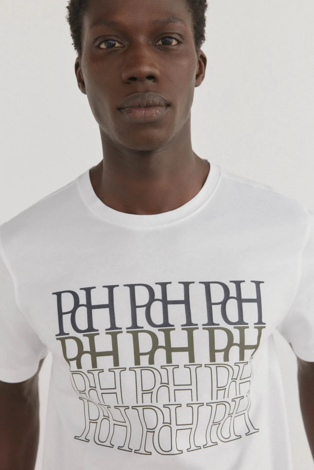 Camiseta logos estampados