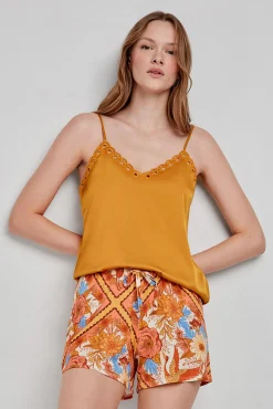 Camiseta pijama tirantes satinada amarillo