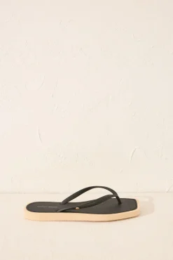 Chanclas punta cuadrada serpiente negro