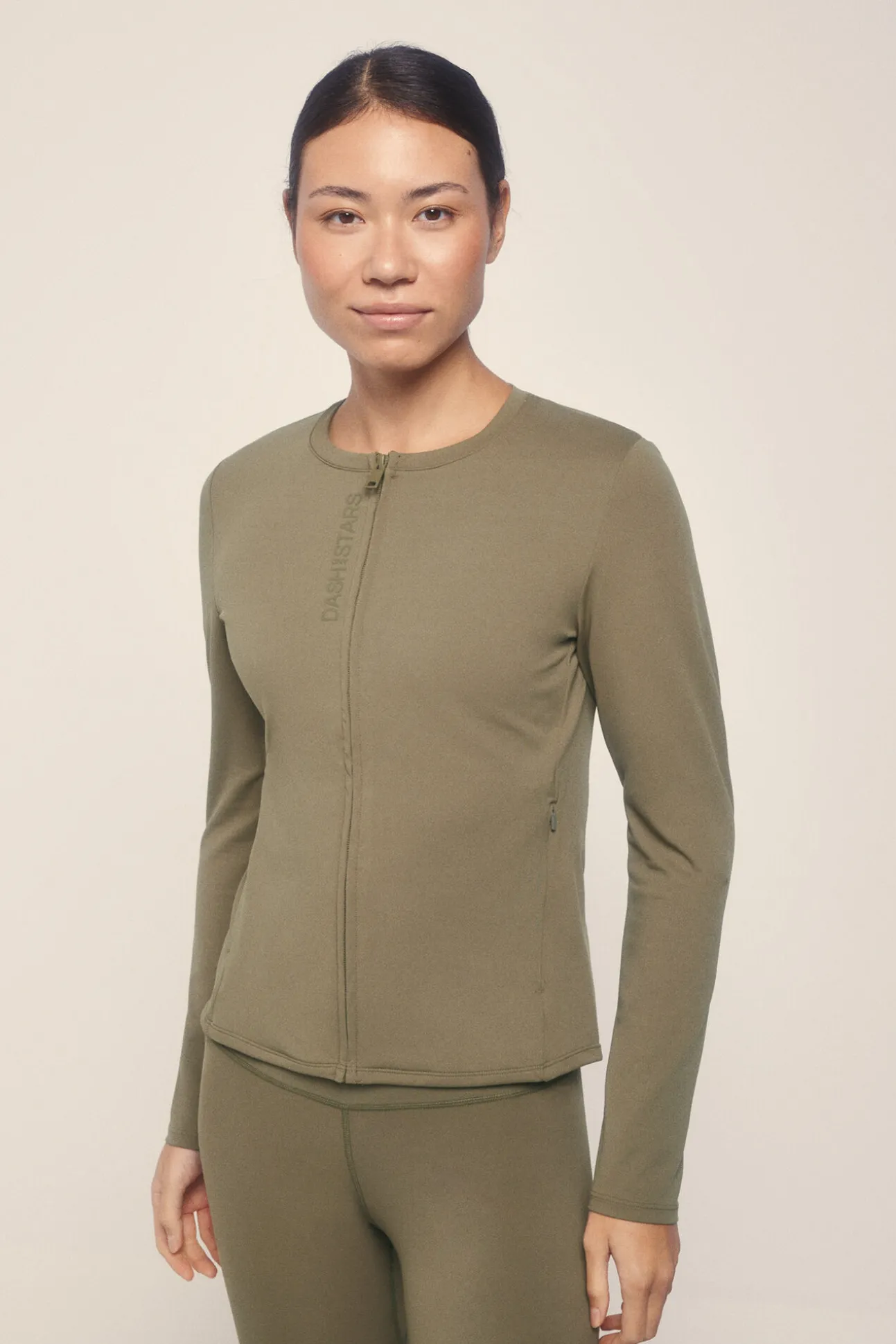 Chaqueta entallada cremallera caqui