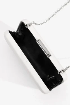 Clutch efecto piel rectangular