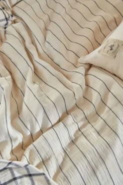 Colcha de muselina con rayas finas Gratto