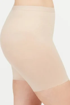 Faja pantalón moldeadora a la cintura con pierna corta