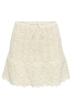Falda corta crochet
