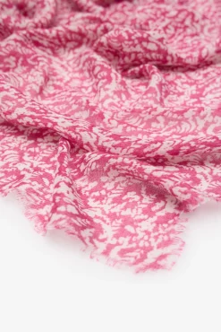 Fular estampado ramas
