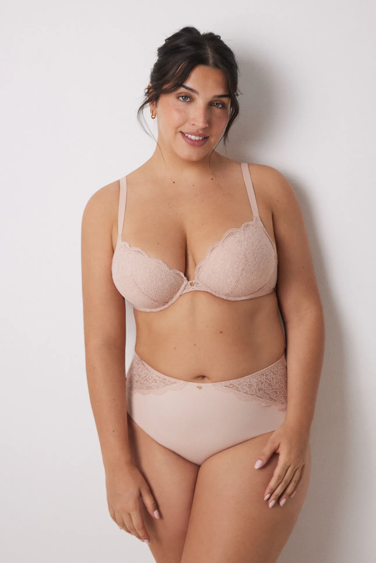 GORGEOUS Sujetador efecto push up rosa