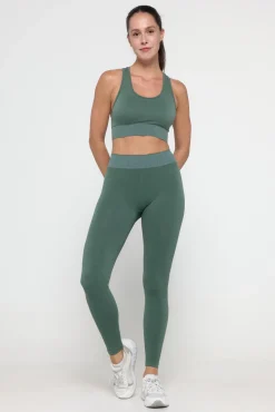 Leggings con detalle metálico en la cintura