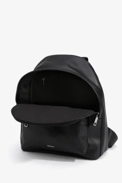Mochila de piel sintética