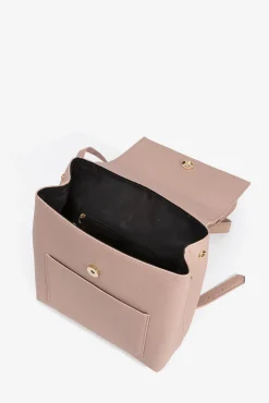 Mochila de piel sintética con solapa