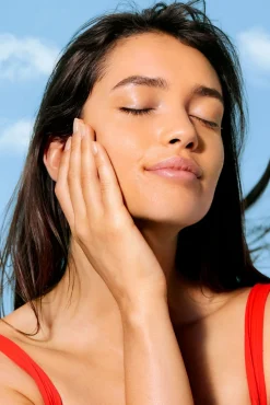 Nuxe Sun Fluido Ligero Alta Protección SPF 50
