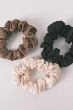 Pack 3 mini scrunchies negro/marrón/blanco