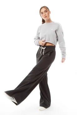Pantalón ancho deportivo