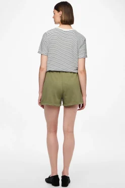 Pantalón corto