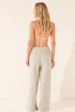 Pantalón largo raya tejida gris