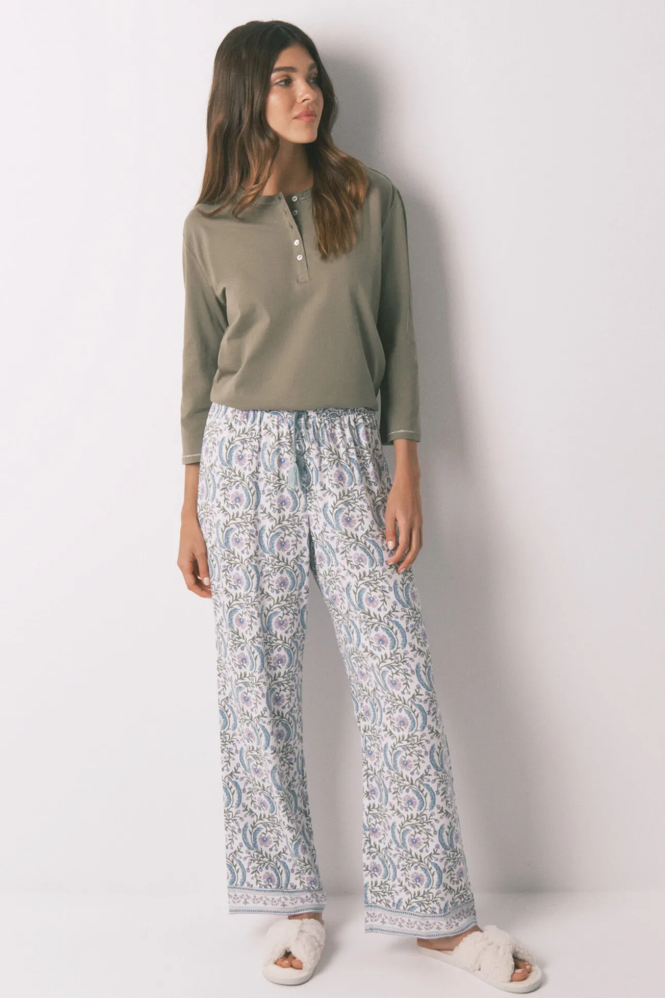 Pantalón largo viscosa print flores
