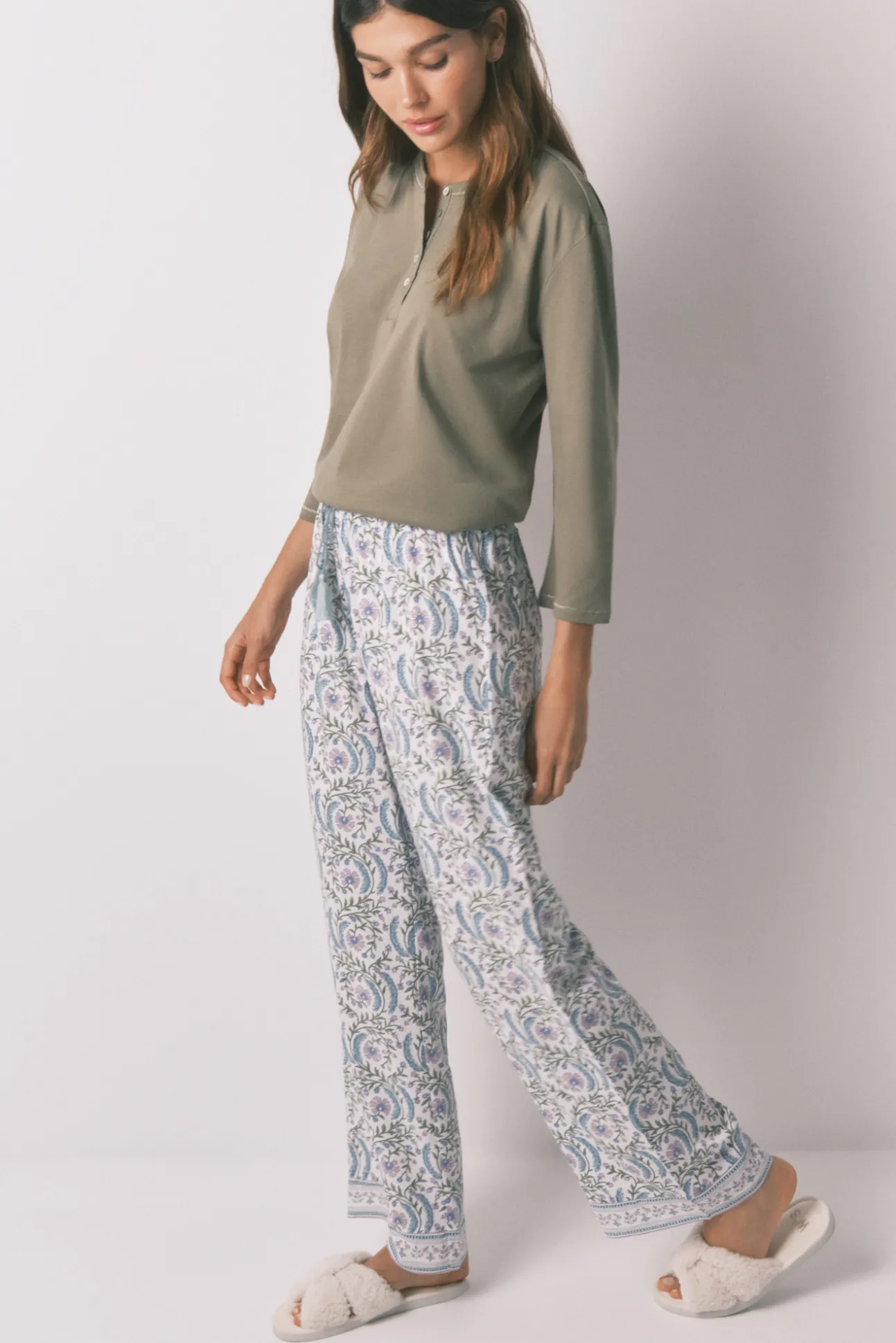 Pantalón largo viscosa print flores