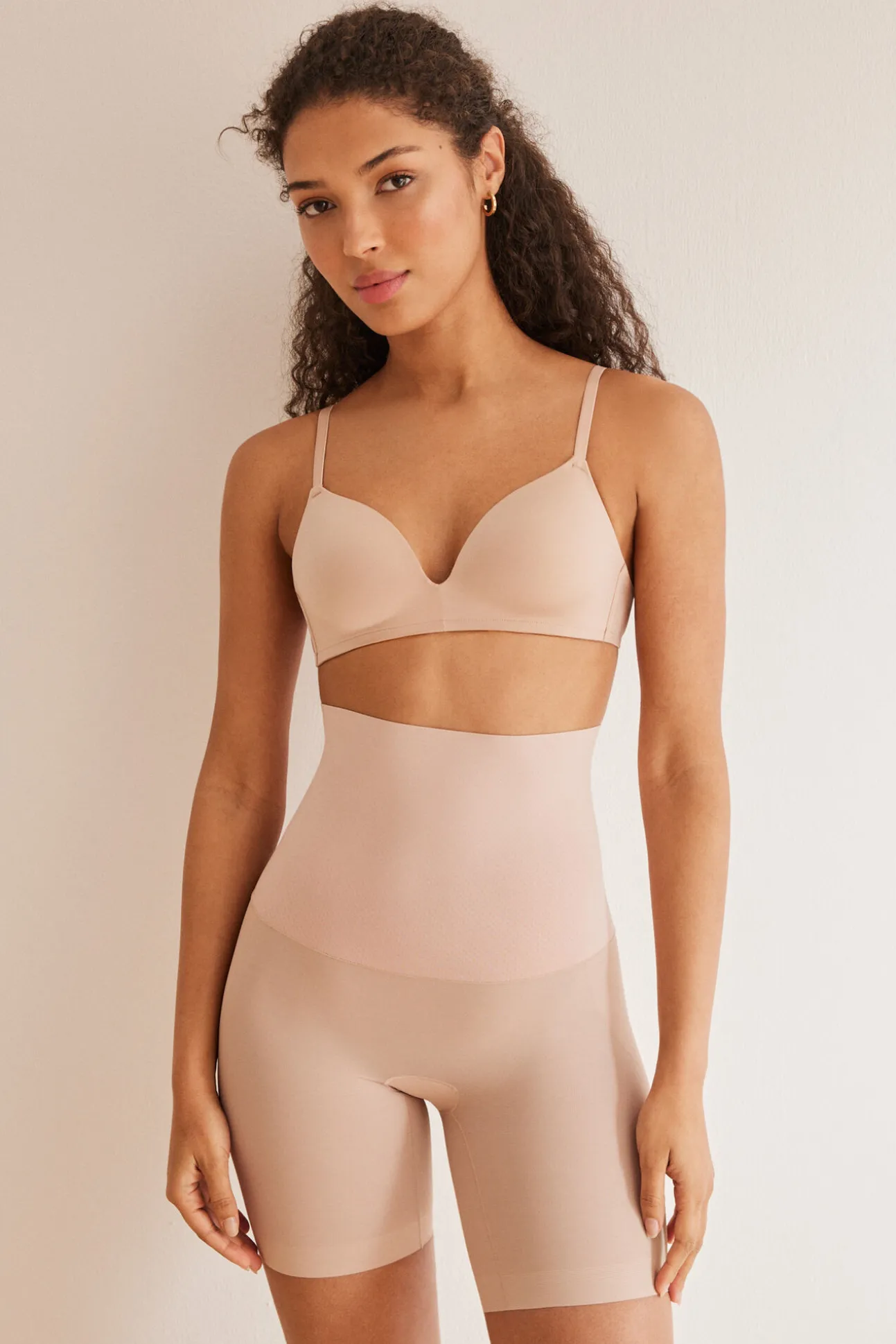Pantalón moldeador alto efecto push up