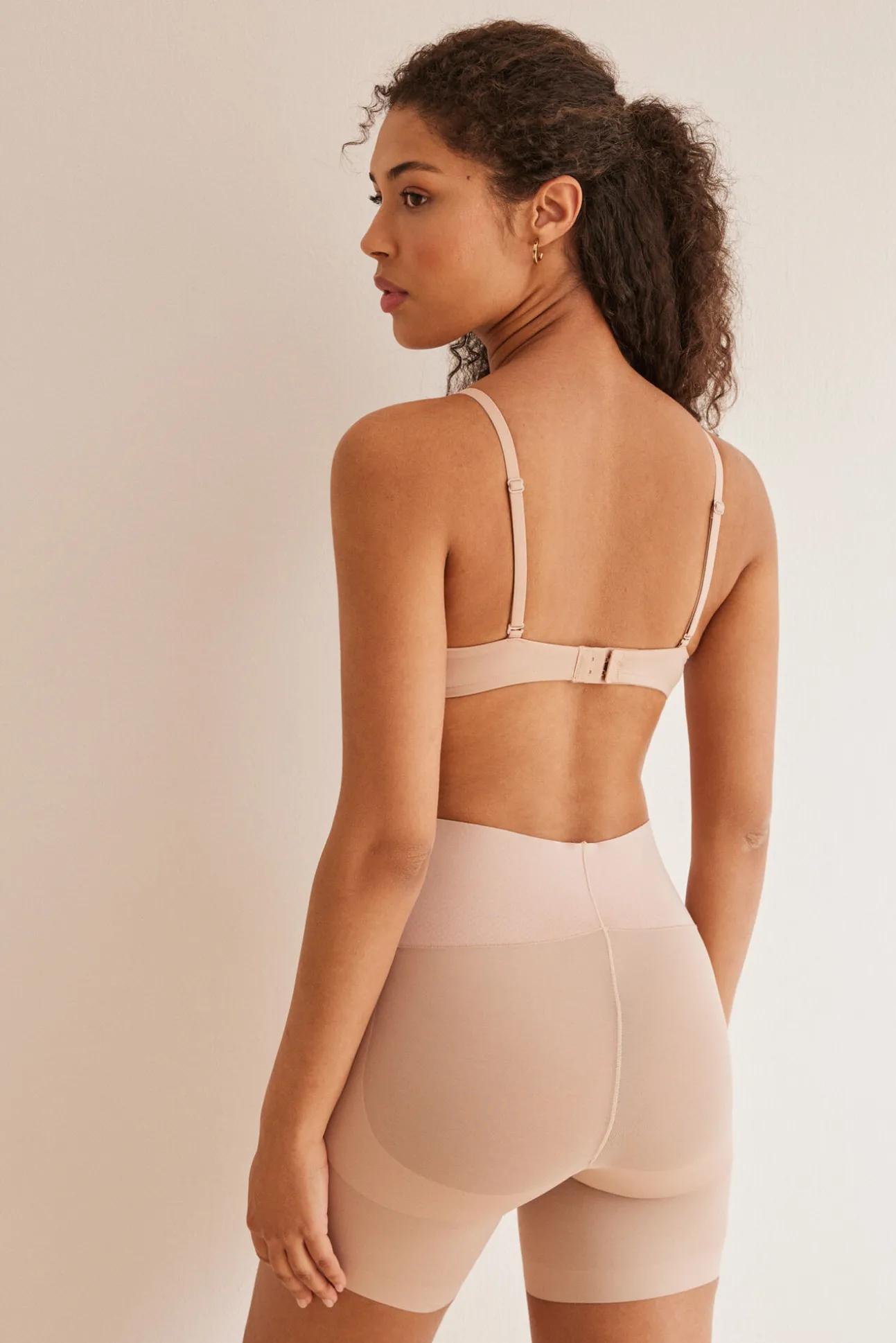 Pantalón moldeador efecto push up