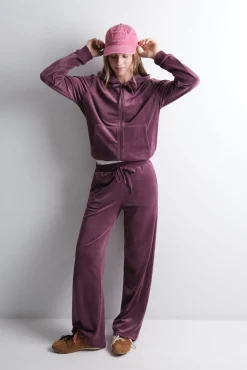 Pantalón terciopelo suave vino