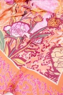 Pañuelo sedoso flores