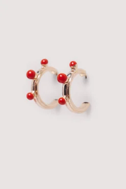 Pendientes bolitas rojas