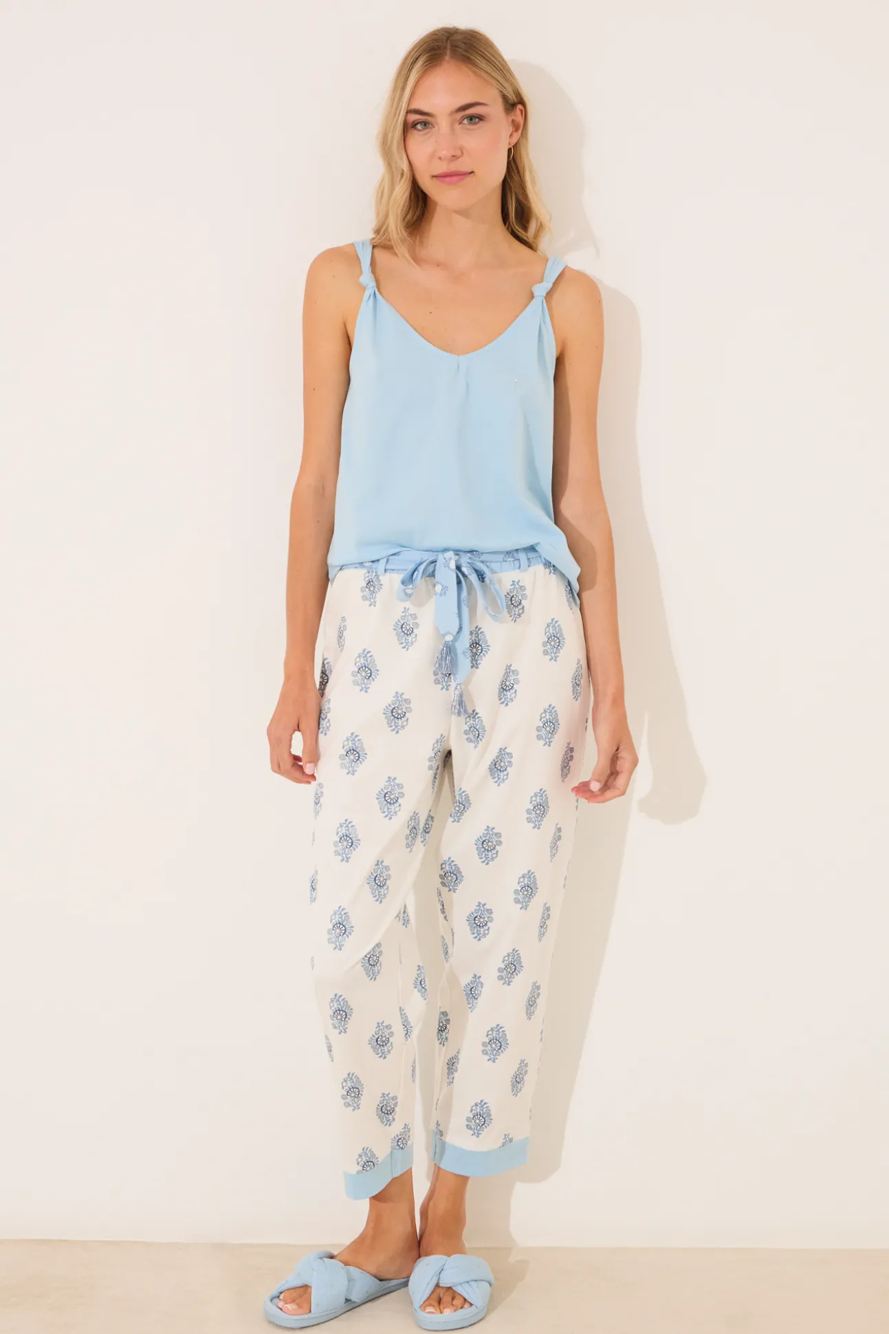 Pijama Capri 100% algodón paisley azul
