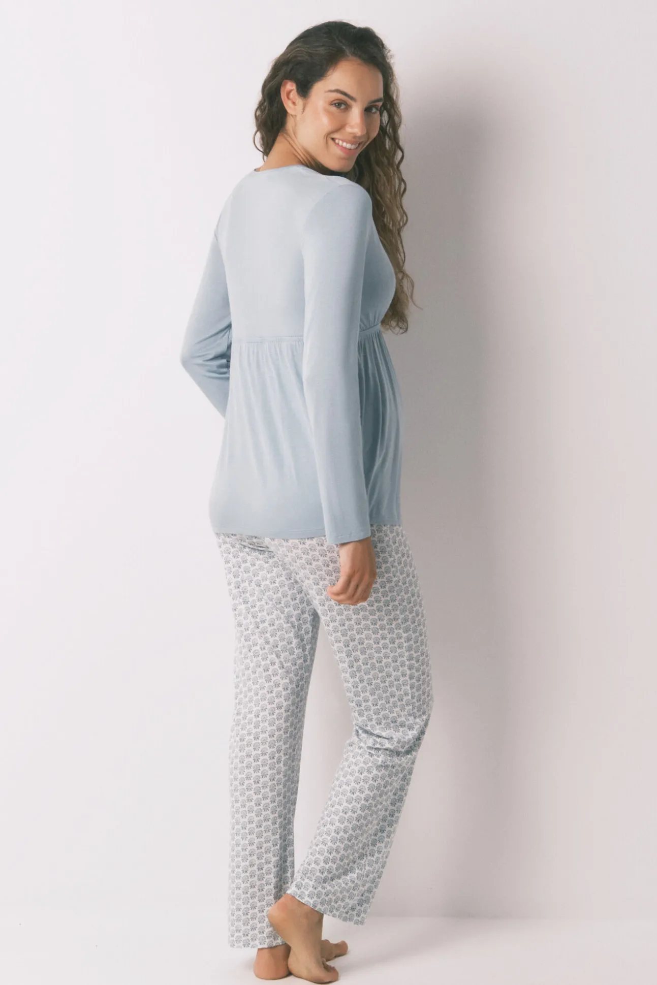 Pijama Capri "maternity" técnica soft touch azul