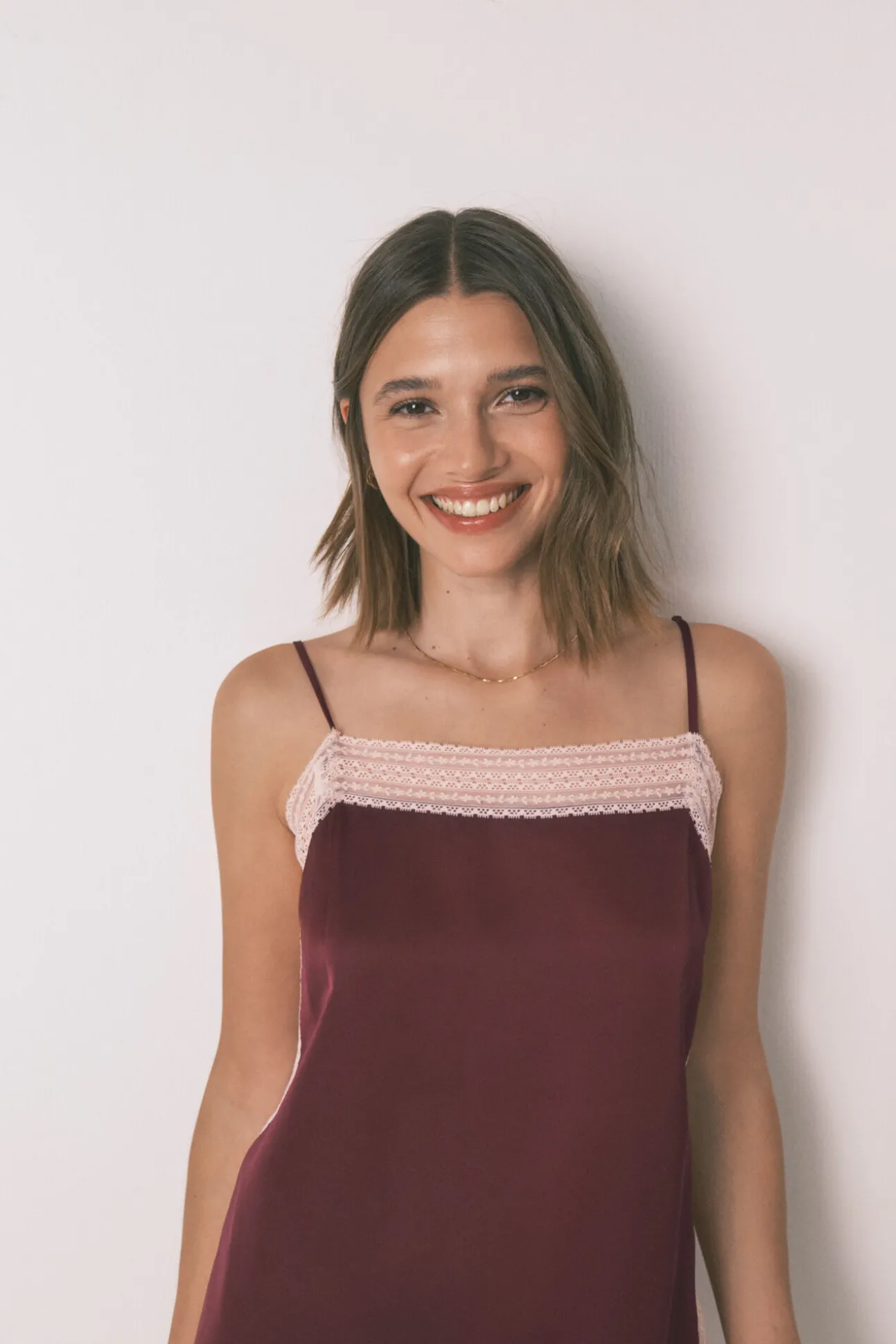 Pijama corto encaje vino