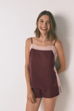 Pijama corto encaje vino