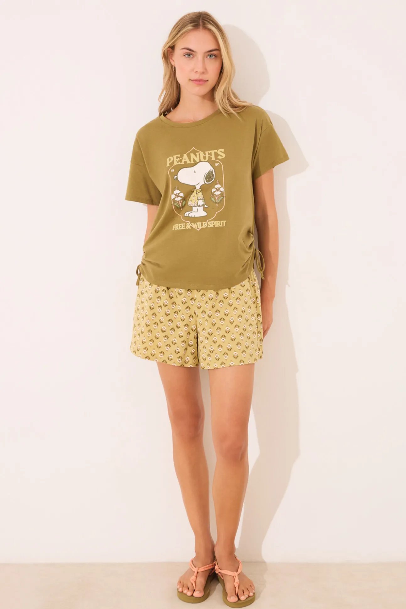 Pijama corto Snoopy caqui