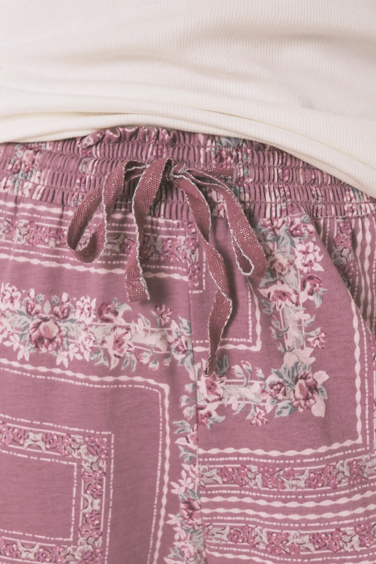 Pijama largo algodón estampado flores marfil